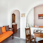 Apartment Annio Santorini *