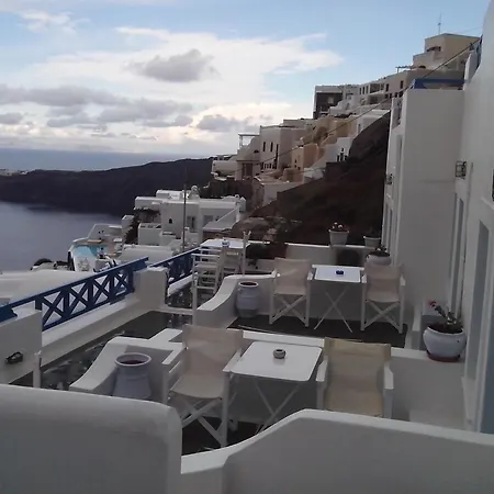 Annio Santorini Apartment